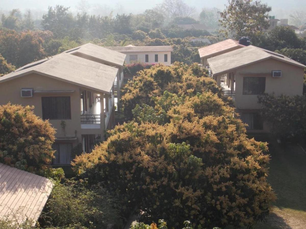 Hôtel Corbett Aroma Park à Rāmnagar Extérieur photo
