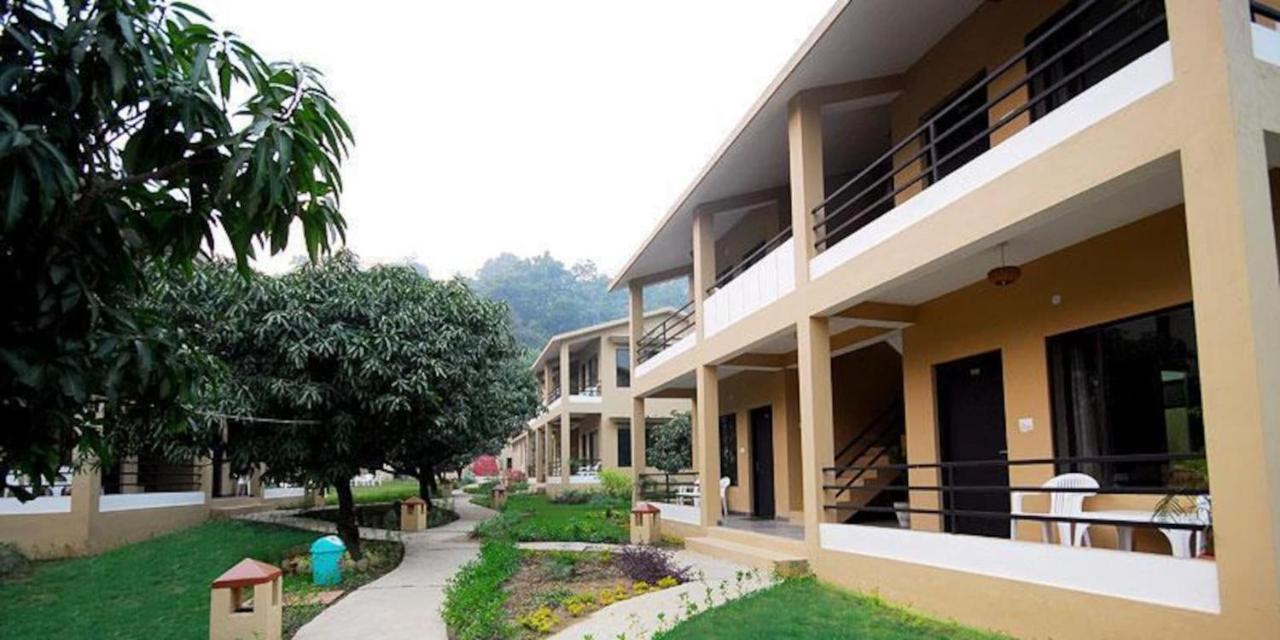 Hôtel Corbett Aroma Park à Rāmnagar Extérieur photo